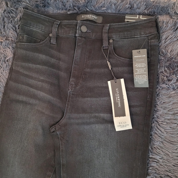 NWT Liverpool Black Jeans - Picture 2 of 9